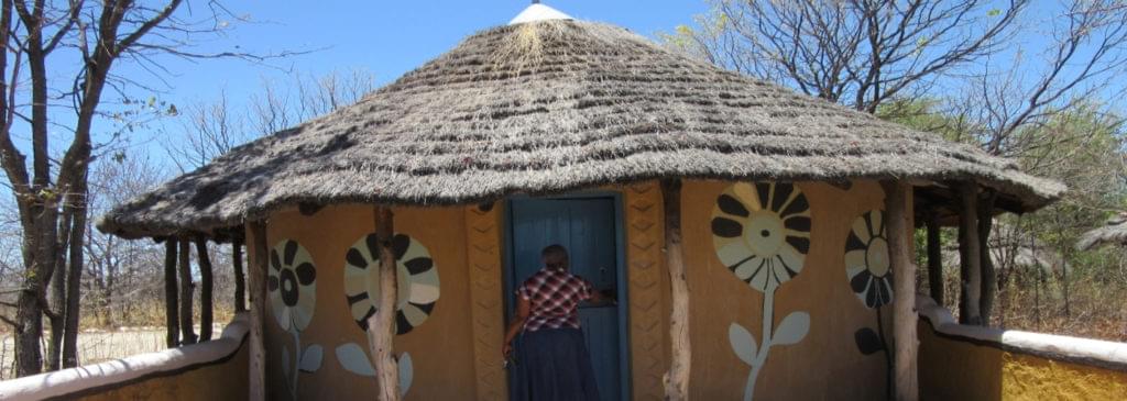 Hutte du Planet Baobab à Gweta au Botswana