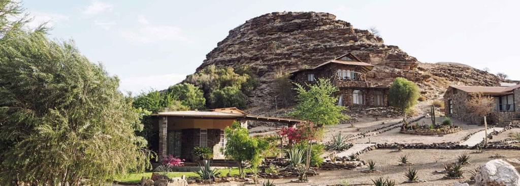Les rocks chalets du Zebra River Lodge, dans les Naukluft Mountains en Namibie