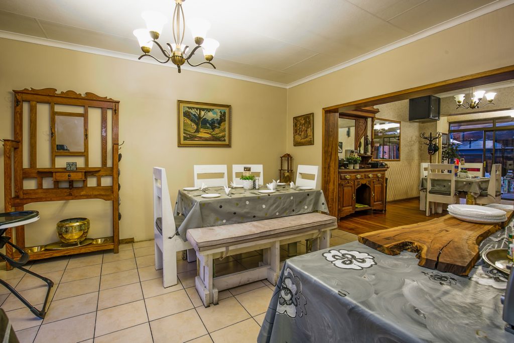 SUNROCK GUESTHOUSE
