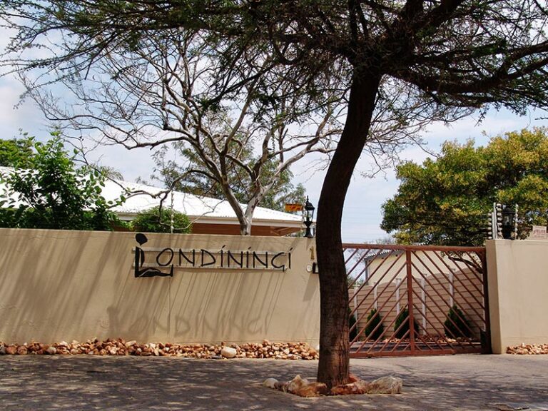 LONDININGI GUEST HOUSE