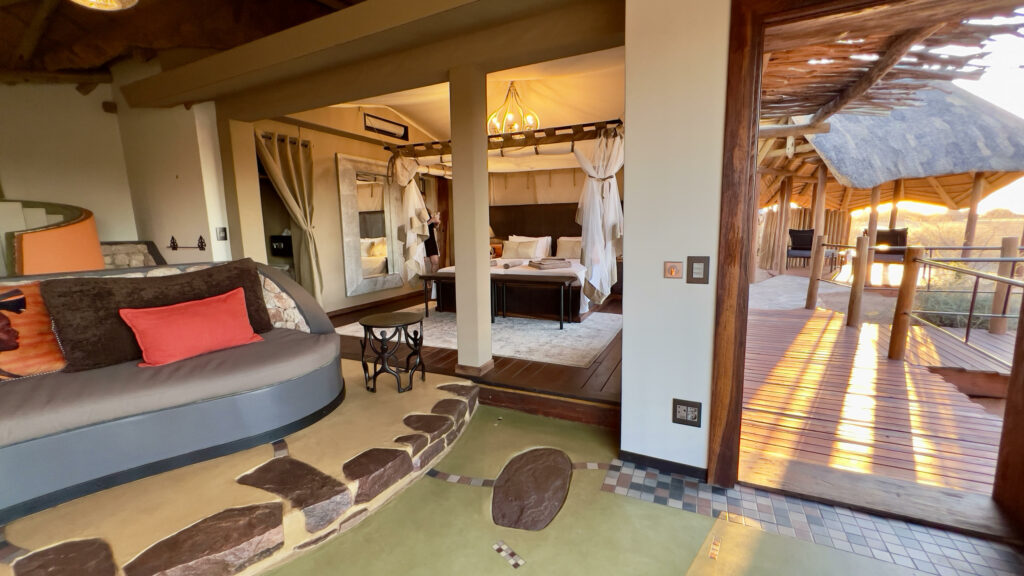 kalahari red dunes lodge